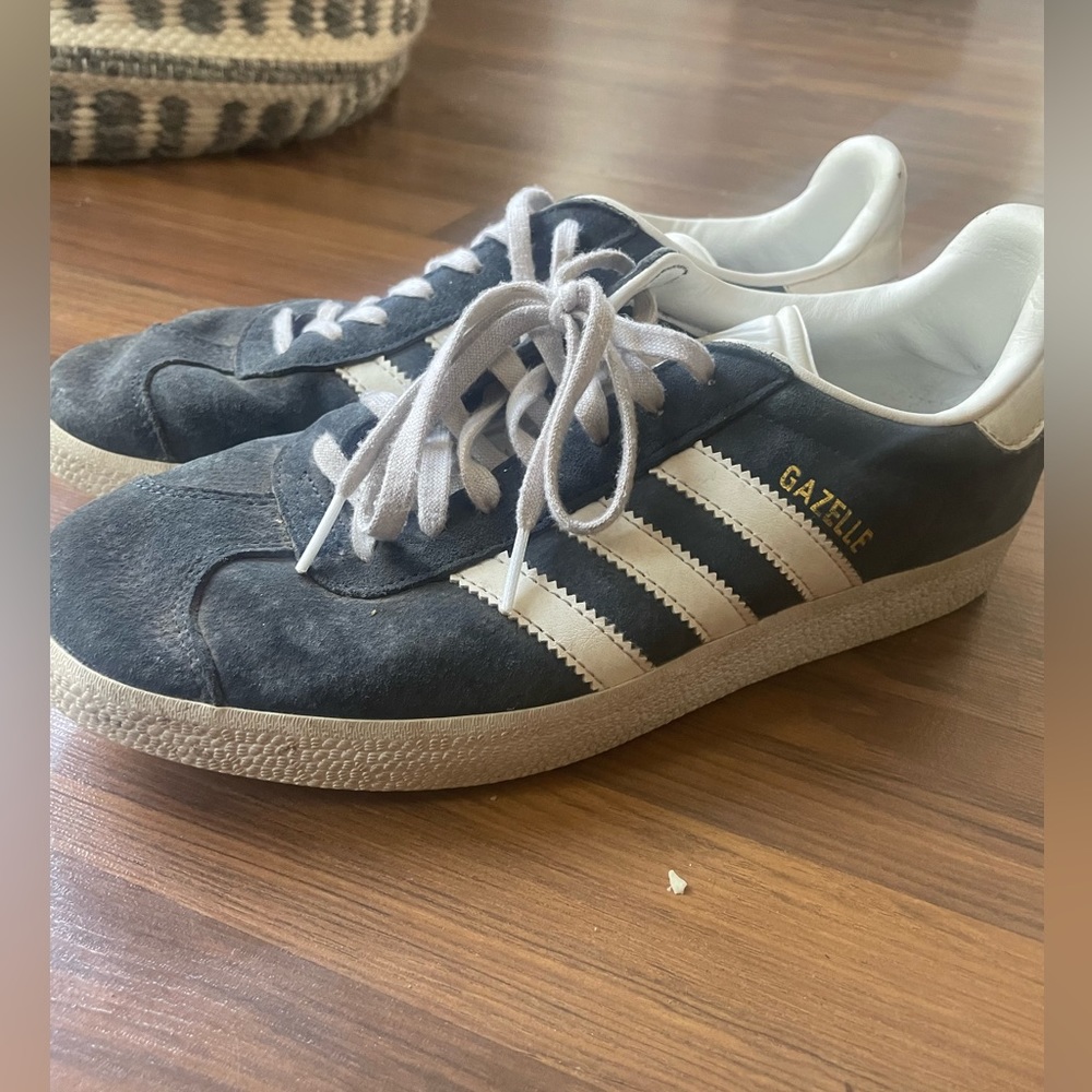 Adidas Gazelle Men’s Size 8 - Navy Blue